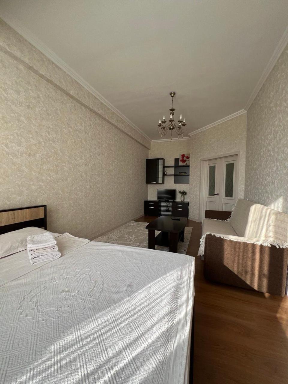 Promenade Bishkek Apartment Luaran gambar